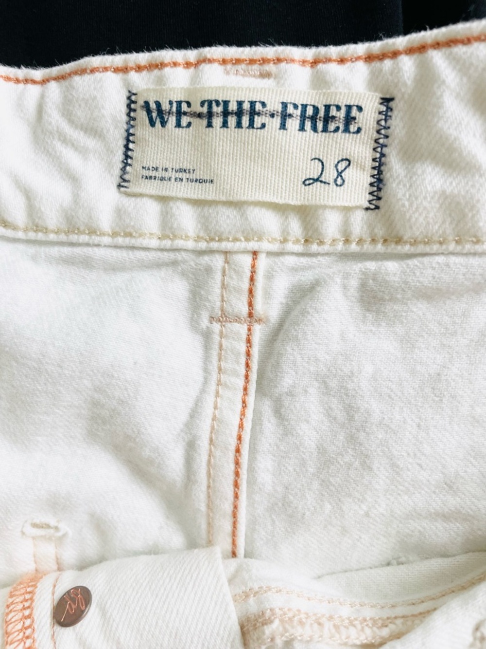 Free People We The Free SIZE 28 Palmer MR midrise pocketed shorts in white - Picture 6 of 7